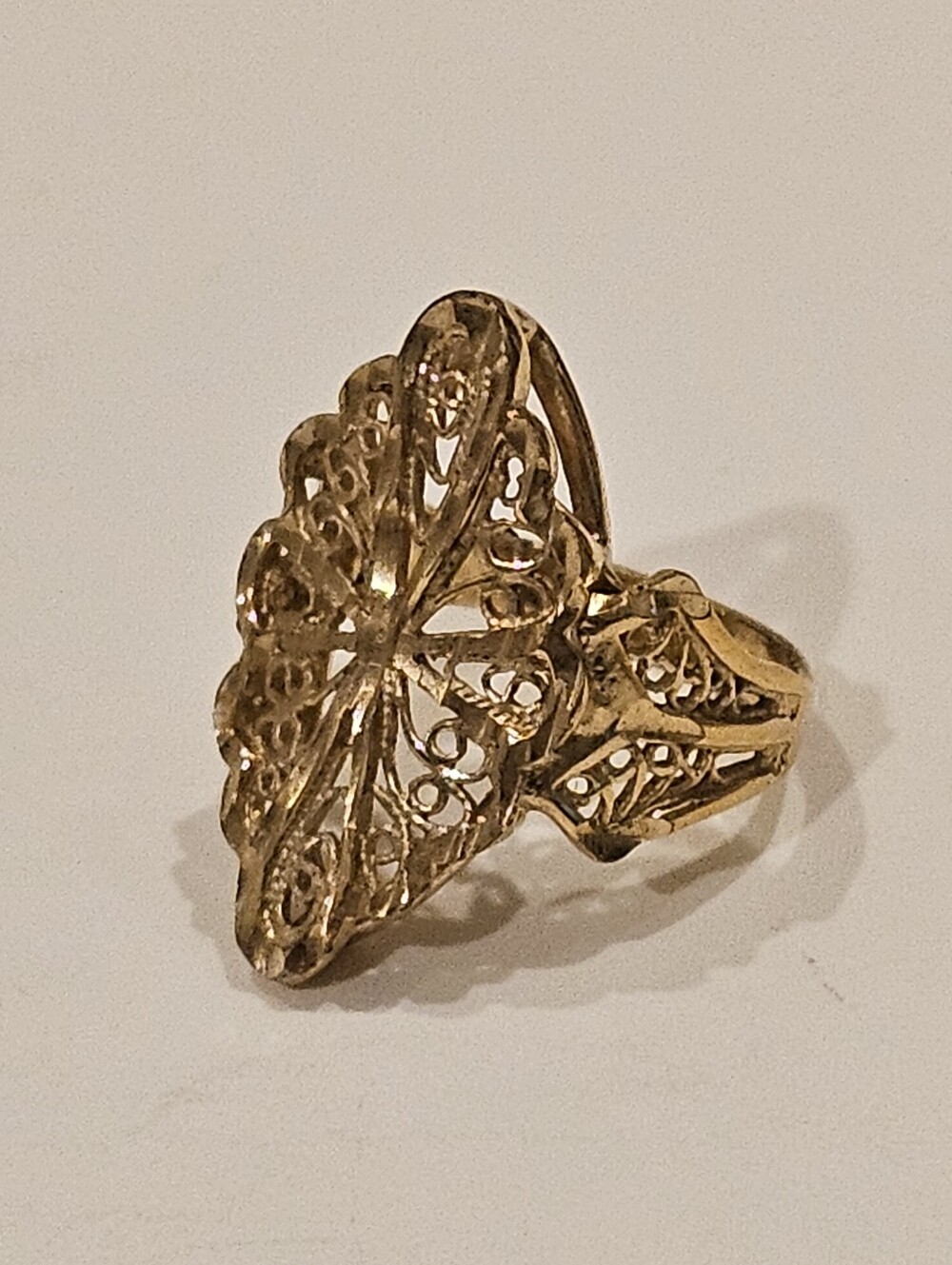 Vintage 1970s Filigree Gold Tone Cocktail Ring